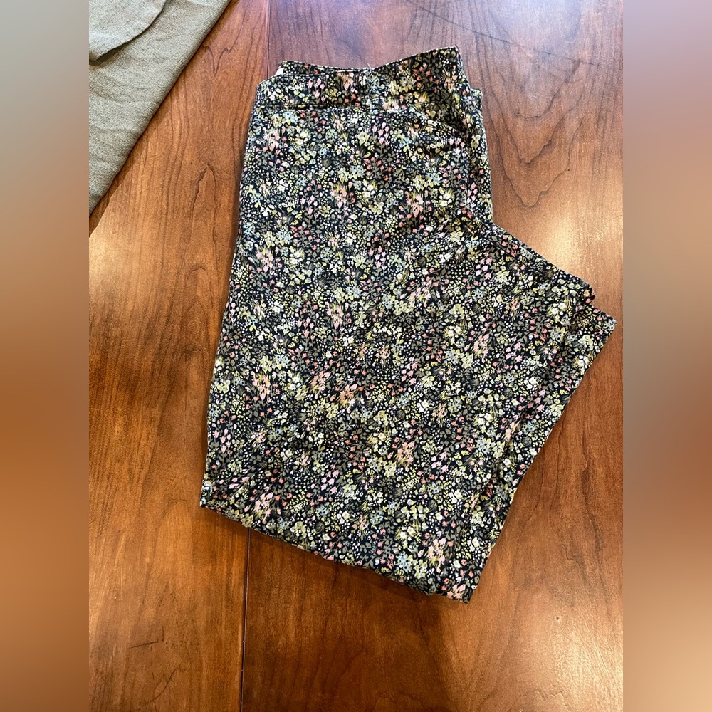 J. Jill Floral Pattern Chino Pants